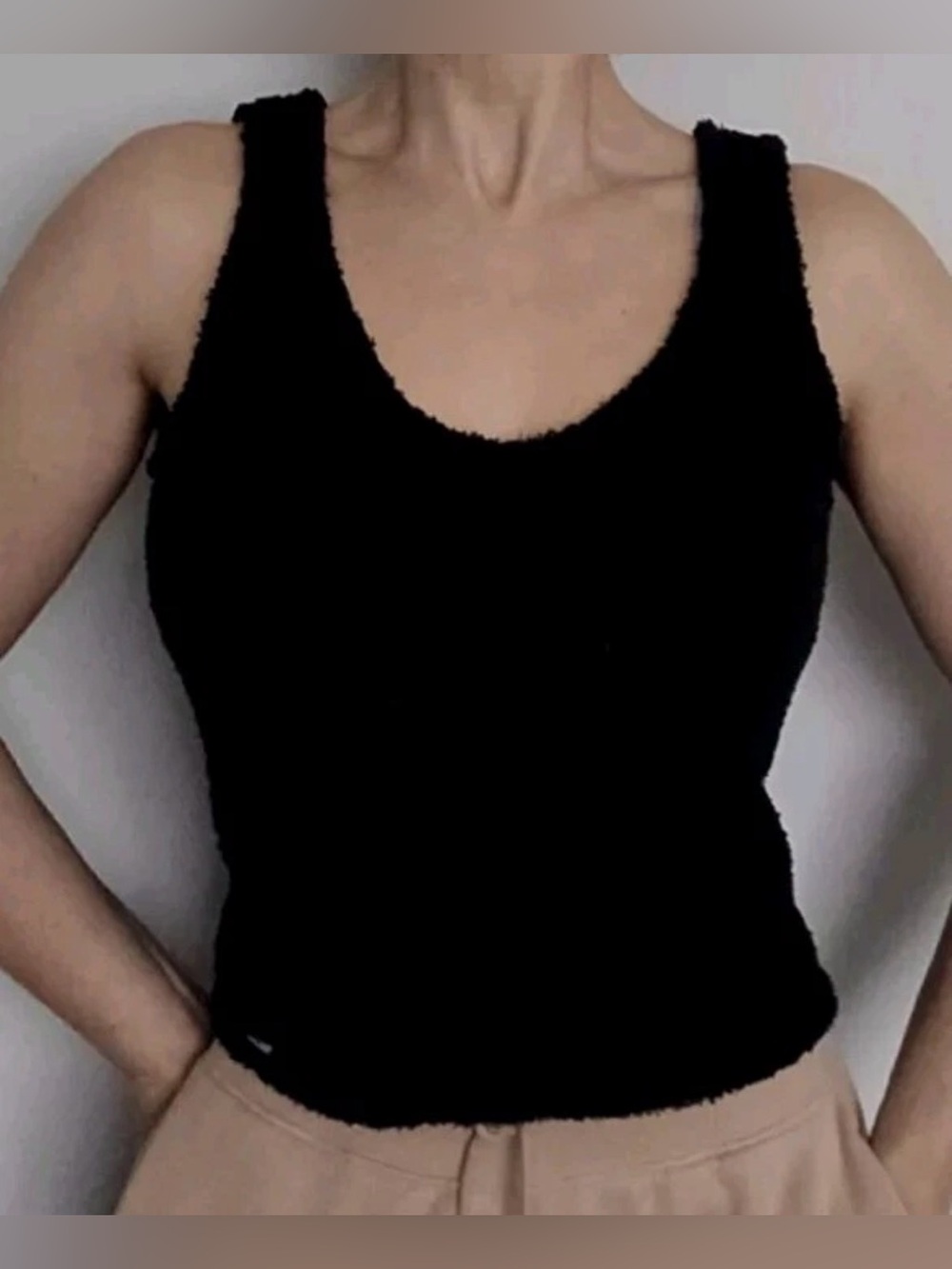 PINK Victoriaโs Secret Cozy Plush Fluffy Black Sleepwear Tank Top Size Medium